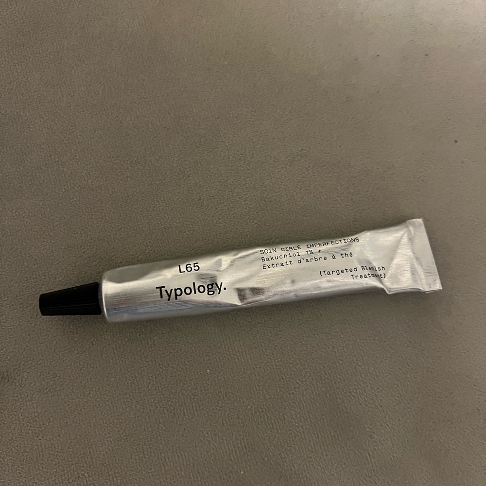 Typology acne spot treatment NWT